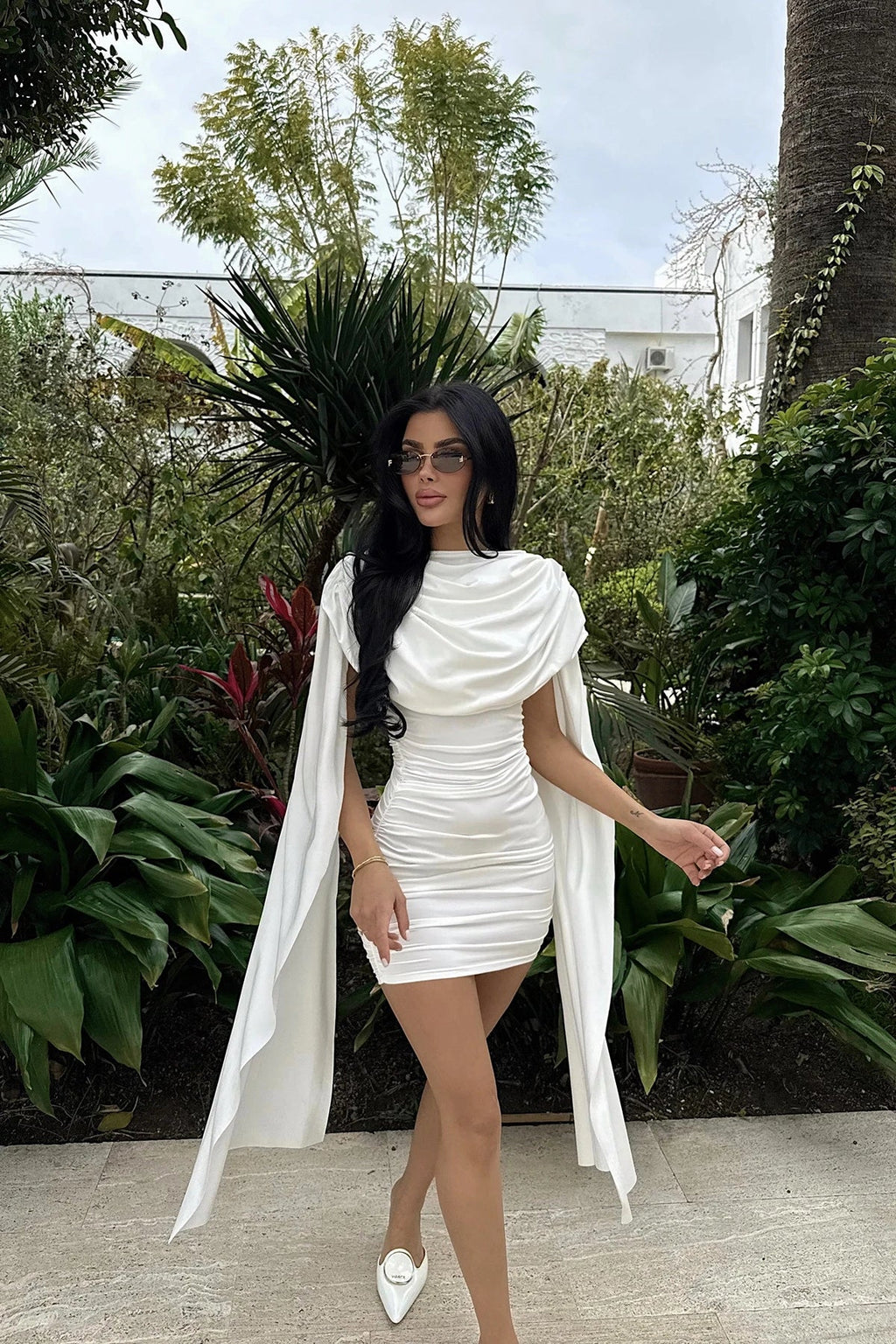 Robe blanche à voile